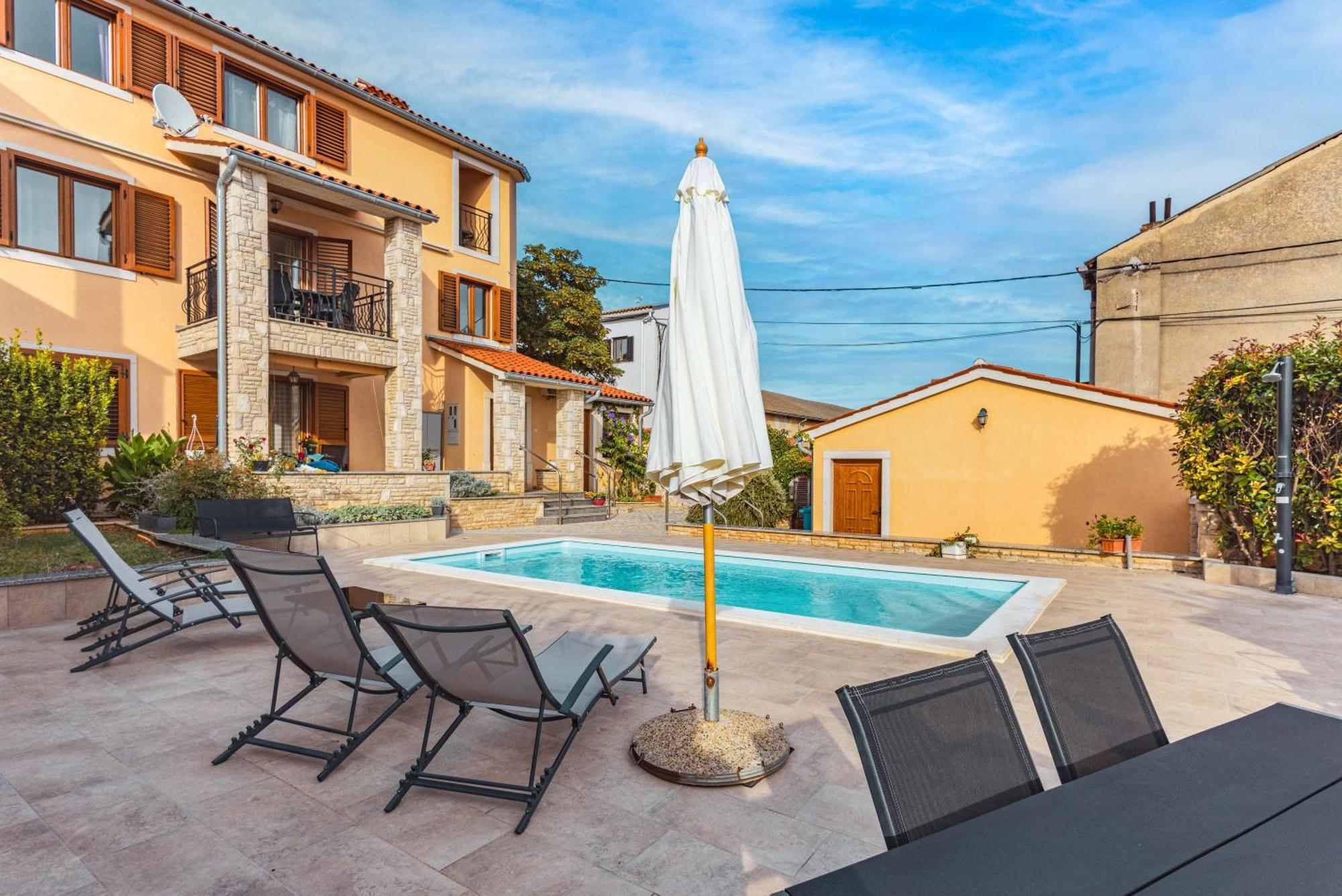 Krasa Sea View Apartmants With Pool Apartamento
