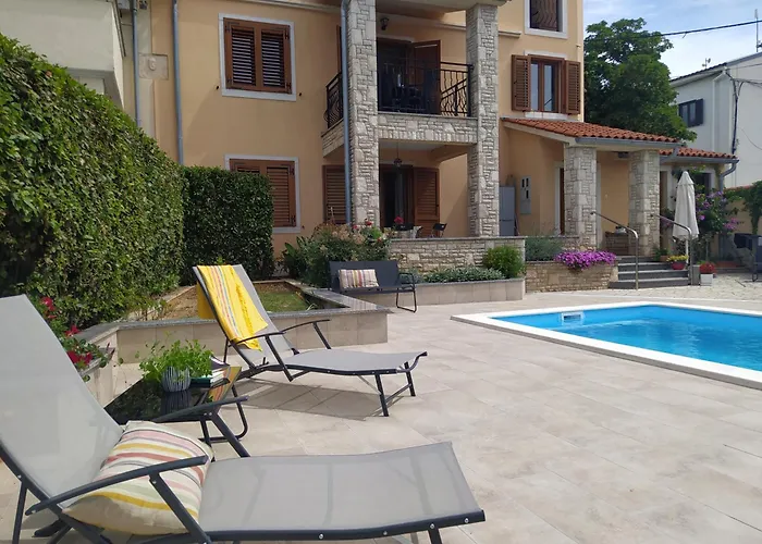 Villa Krasa Sea View Apartmants With Pool