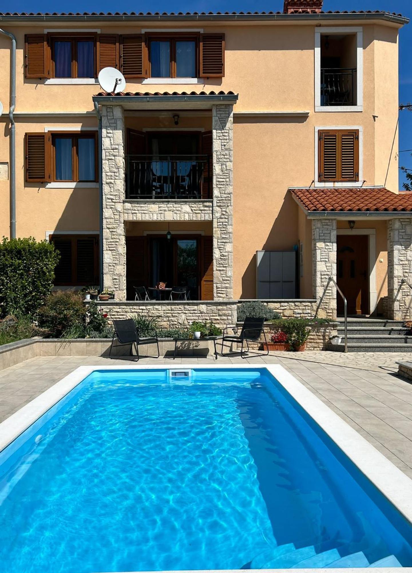 Krasa Sea View Apartmants With Pool *
