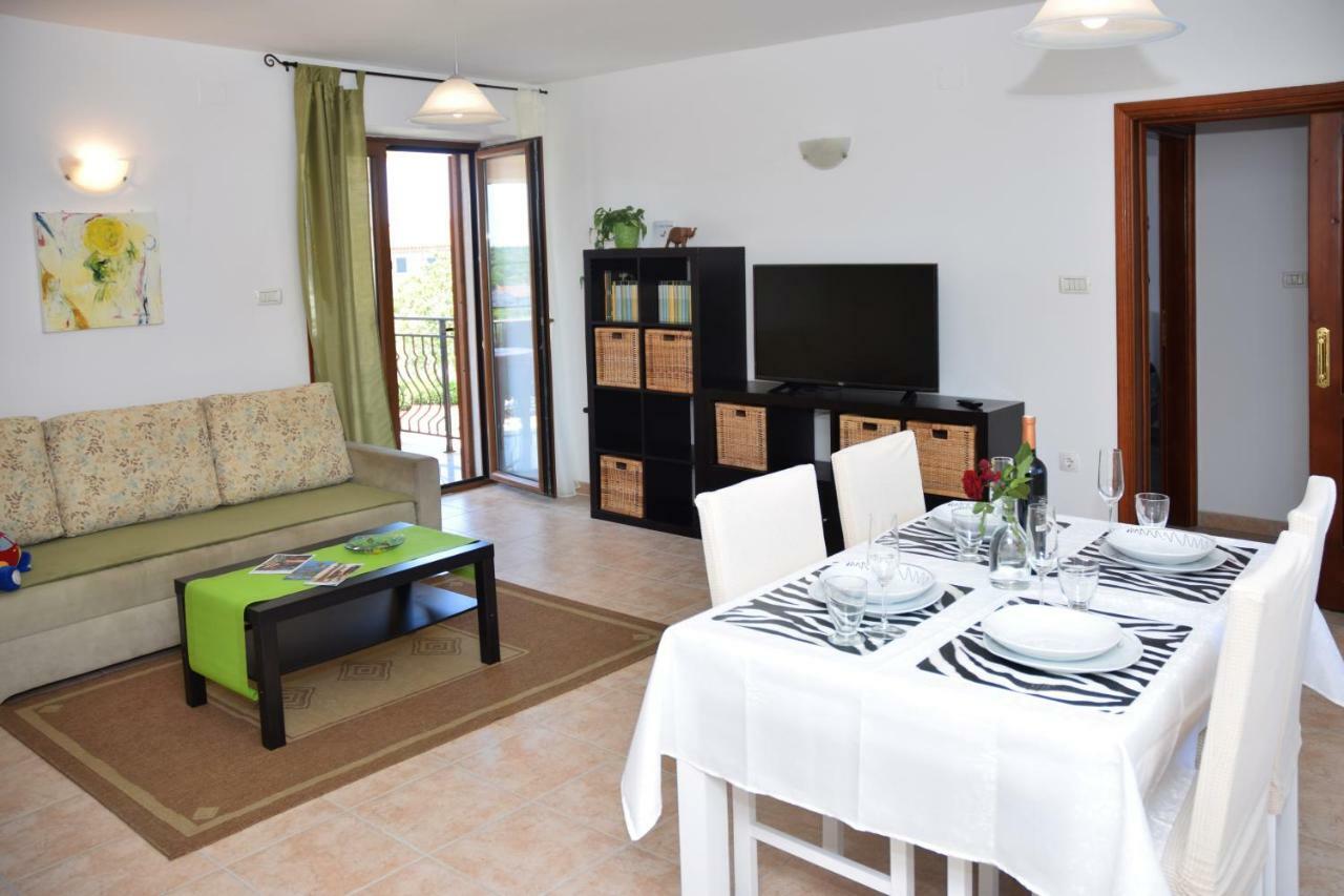Krasa Sea View Apartmants With Pool Apartment