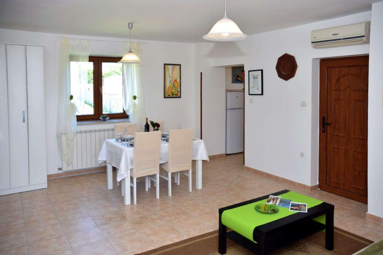 Krasa Sea View Apartmants With Pool Apartment Ližnjan